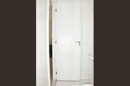 Apartamento à venda com 32m², 2 quartos e sem vaga Apartamento à venda com 32m², 2 quartos e sem vaga Banheiro Social