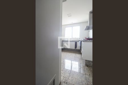 Apartamento à venda com 367m², 4 quartos e 4 vagasDespensa