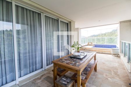 Apartamento à venda com 367m², 4 quartos e 4 vagasVaranda gourmet