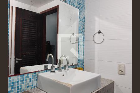 Apartamento à venda com 83m², 3 quartos e 1 vaga Apartamento à venda com 83m², 3 quartos e 1 vagaBanheiro da suíte
