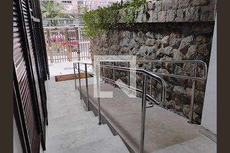 Apartamento à venda com 83m², 3 quartos e 1 vaga Apartamento à venda com 83m², 3 quartos e 1 vagaPortaria