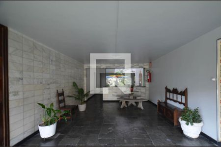 Apartamento à venda com 70m², 3 quartos e 1 vagaEntrada