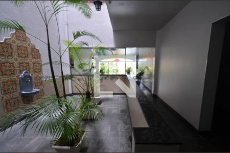 Apartamento à venda com 70m², 3 quartos e 1 vagaEntrada