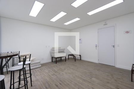 Studio para alugar com 28m², 1 quarto e sem vagaÁrea comum - Salão de festas