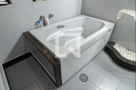 Apartamento à venda com 152m², 3 quartos e 2 vagasBanheiro 2