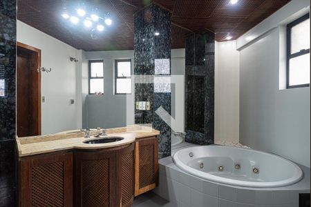 Apartamento à venda com 152m², 3 quartos e 2 vagasBanheiro da Suíte