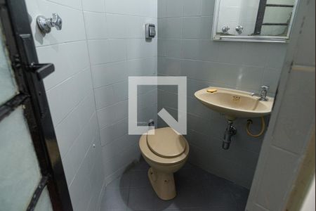 Apartamento à venda com 152m², 3 quartos e 2 vagasBanheiro de Serviço