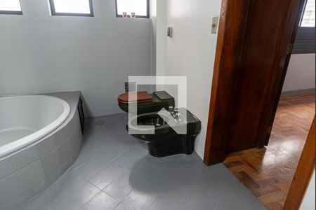 Apartamento à venda com 152m², 3 quartos e 2 vagasBanheiro da Suíte