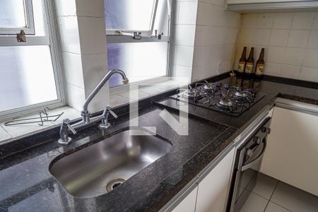Apartamento à venda com 63m², 2 quartos e 1 vagaCozinha - Pia