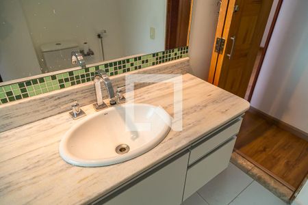 Apartamento à venda com 63m², 2 quartos e 1 vagaBanheiro - Pia