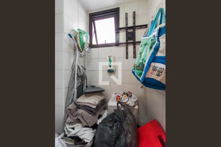 Apartamento à venda com 179m², 4 quartos e 1 vaga Apartamento à venda com 179m², 4 quartos e 1 vagaBanheiro de serviço