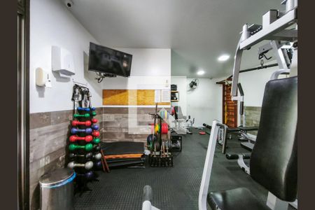 Apartamento à venda com 179m², 4 quartos e 1 vaga Apartamento à venda com 179m², 4 quartos e 1 vagaÁrea comum - Academia