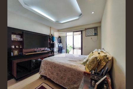 Apartamento à venda com 179m², 4 quartos e 1 vaga Apartamento à venda com 179m², 4 quartos e 1 vagaSuíte