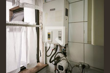 Apartamento à venda com 179m², 4 quartos e 1 vaga Apartamento à venda com 179m², 4 quartos e 1 vagaCozinha e Área de Serviço