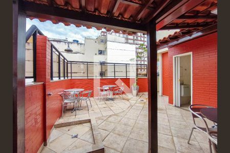Apartamento à venda com 179m², 4 quartos e 1 vaga Apartamento à venda com 179m², 4 quartos e 1 vagaTerraço