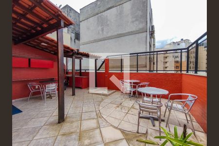 Apartamento à venda com 179m², 4 quartos e 1 vaga Apartamento à venda com 179m², 4 quartos e 1 vagaTerraço