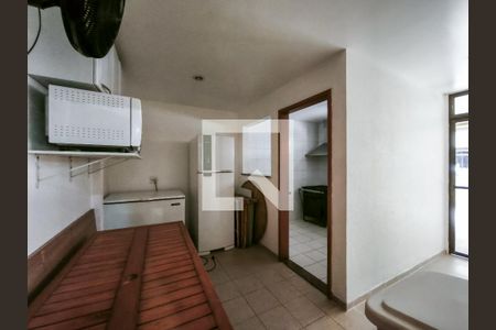 Apartamento à venda com 179m², 4 quartos e 1 vaga Apartamento à venda com 179m², 4 quartos e 1 vagaÁrea comum - Salão de festas