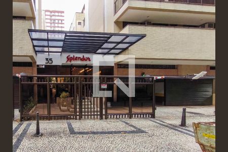 Apartamento à venda com 179m², 4 quartos e 1 vaga Apartamento à venda com 179m², 4 quartos e 1 vagaFachada e portaria