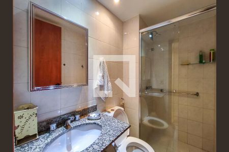 Apartamento à venda com 179m², 4 quartos e 1 vaga Apartamento à venda com 179m², 4 quartos e 1 vagaBanheiro 2