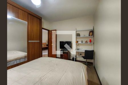 Apartamento à venda com 179m², 4 quartos e 1 vaga Apartamento à venda com 179m², 4 quartos e 1 vagaQuarto 2