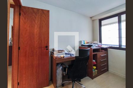 Apartamento à venda com 179m², 4 quartos e 1 vaga Apartamento à venda com 179m², 4 quartos e 1 vagaQuarto 1