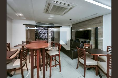 Apartamento à venda com 179m², 4 quartos e 1 vaga Apartamento à venda com 179m², 4 quartos e 1 vagaÁrea gourmet