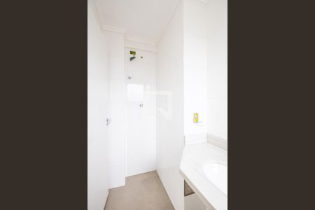 Apartamento à venda com 82m², 2 quartos e 2 vagasBanheiro da Suíte