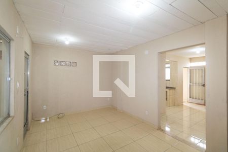 Sala de casa de condomínio para alugar com 3 quartos, 70m² em Inhoaíba, Rio de Janeiro