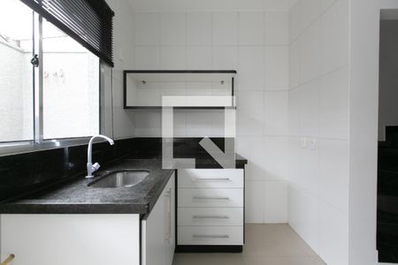 Casa de condomínio à venda com 53m², 2 quartos e 1 vagaCozinha