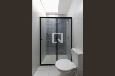 Casa de condomínio à venda com 53m², 2 quartos e 1 vagaBanheiro 