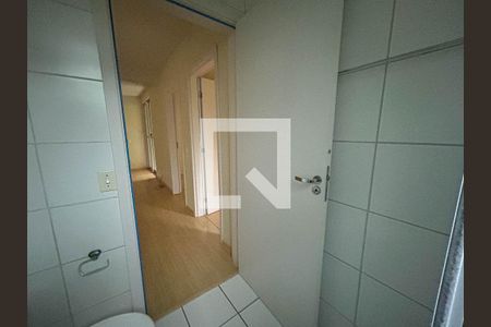 Apartamento para alugar com 55m², 2 quartos e sem vagaBanheiro