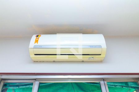 Quarto 1 de apartamento para alugar com 2 quartos, 61m² em Vila Valqueire, Rio de Janeiro