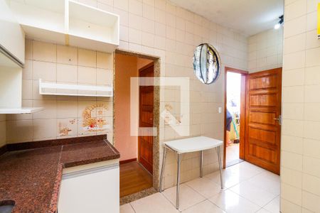 Apartamento para alugar com 61m², 2 quartos e 1 vagaCozinha
