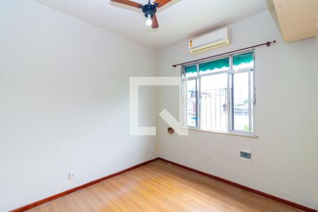 Quarto de apartamento para alugar com 2 quartos, 61m² em Vila Valqueire, Rio de Janeiro
