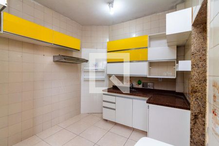 Apartamento para alugar com 61m², 2 quartos e 1 vagaCozinha