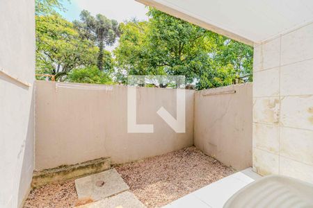 Cozinha e Área de Serviço de apartamento para alugar com 2 quartos, 64m² em Glória, Porto Alegre