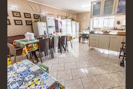 Casa à venda com 565m², 3 quartos e 6 vagasCozinha e Copa