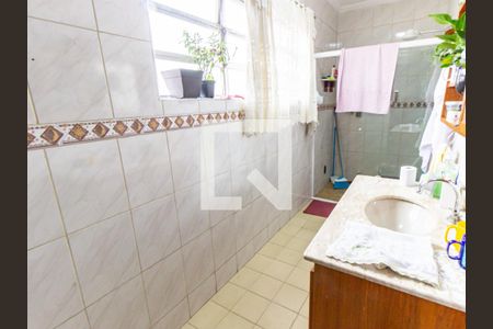 Casa à venda com 565m², 3 quartos e 6 vagasBanheiro da Suíte 2