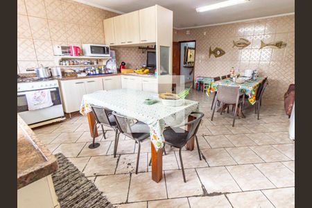 Casa à venda com 565m², 3 quartos e 6 vagasCozinha e Copa