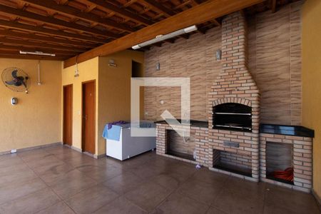 Casa à venda com 125m², 3 quartos e 2 vagas Casa à venda com 125m², 3 quartos e 2 vagasÁrea comum - Churrasqueira