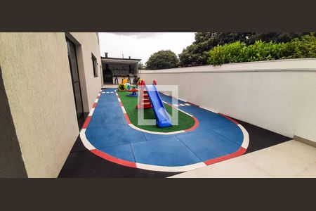 Apartamento à venda com 82m², 2 quartos e 2 vagasÁrea comum - Playground