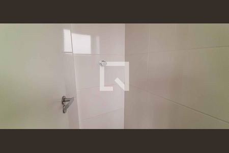 Apartamento à venda com 82m², 2 quartos e 2 vagasBanheiro da Suíte