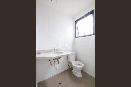 Apartamento à venda com 82m², 2 quartos e 2 vagas Apartamento à venda com 82m², 2 quartos e 2 vagasBanheiro da Suíte