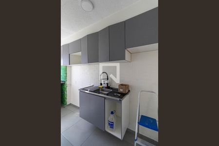 Sala/Cozinha/Área de Serviço  de apartamento para alugar com 1 quarto, 42m² em Fazenda Caguaçu, São Paulo