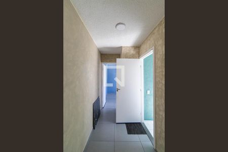 Corredor de apartamento para alugar com 1 quarto, 42m² em Fazenda Caguaçu, São Paulo