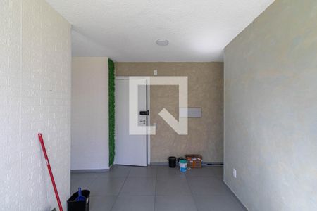 Sala/Cozinha/Área de Serviço  de apartamento para alugar com 1 quarto, 42m² em Fazenda Caguaçu, São Paulo