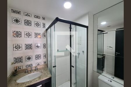 Apartamento à venda com 83m², 2 quartos e 2 vagasBanheiro Social