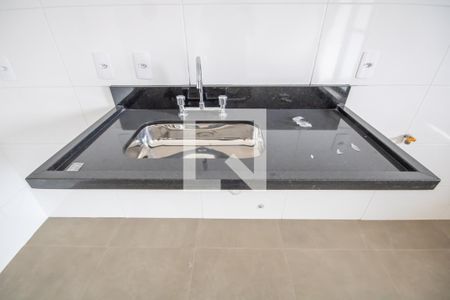 Apartamento à venda com 82m², 2 quartos e 2 vagas Apartamento à venda com 82m², 2 quartos e 2 vagasCozinha e Área de Serviço