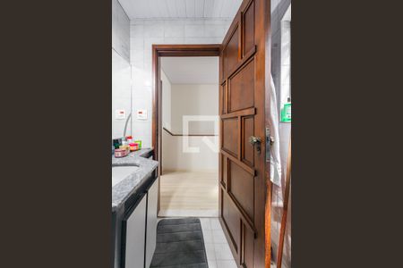 Casa à venda com 200m², 2 quartos e 1 vaga Casa à venda com 200m², 2 quartos e 1 vagaBanheiro