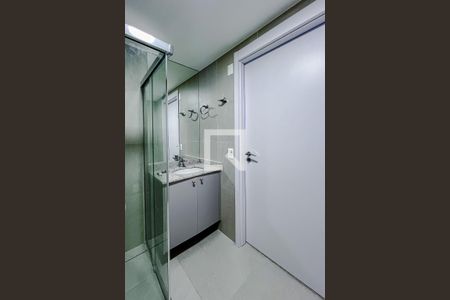 Banheiro de apartamento para alugar com 1 quarto, 30m² em Vila Mariana, São Paulo